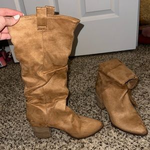 Like new Report boots